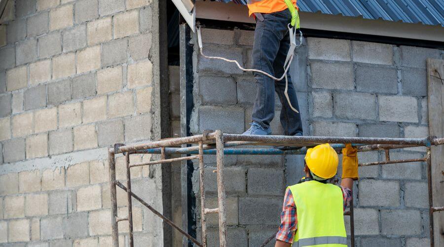 Expert new roof installation services in Springport, MI